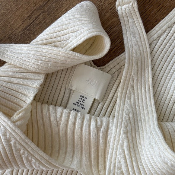 H&M bodycon cream dress - Picture 2 of 5